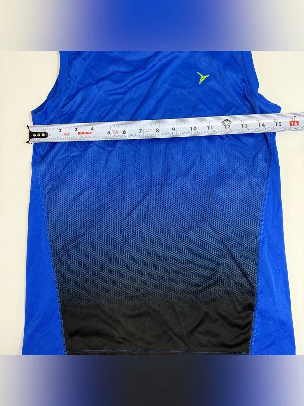 Old Navy Royal Blue Active Tee size M 8 black gradient performance